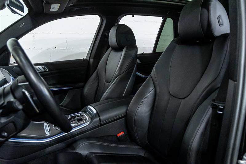 BMW
X5
2022