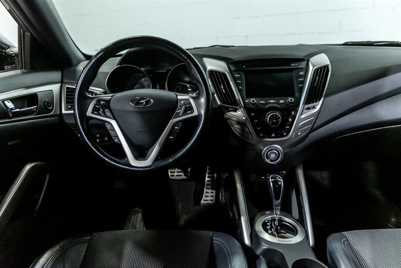 Hyundai
Veloster
2016