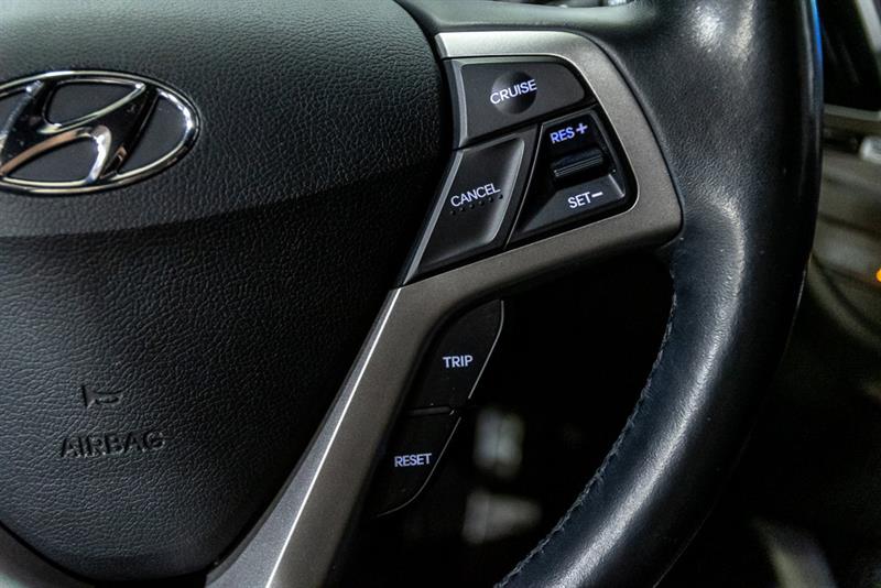 Hyundai
Veloster
2016