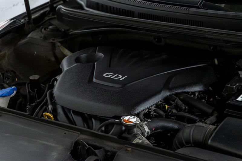 Hyundai
Veloster
2016